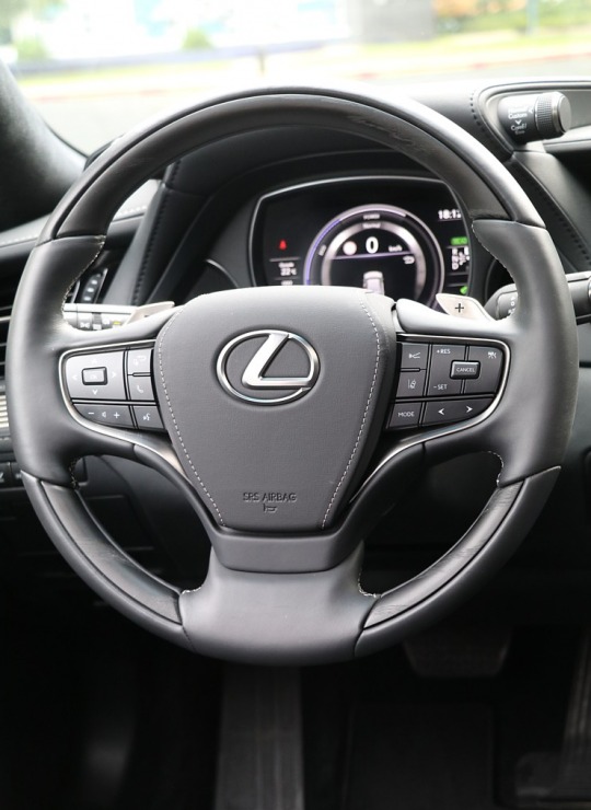 Travelnews.lv apceļo Latviju ar jauno piektās paaudzes «Lexus LS 500h AWD», kas maksā 145 000 eiro Travelnews.lv apceļo Latviju ar jauno piektās paaudzes «Lexus LS 500h AWD», kas maksā 145 000 eiro 305349