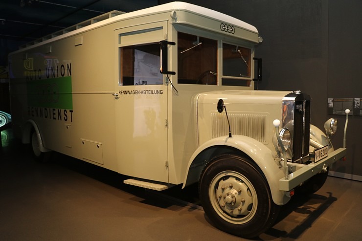 «August Horch Museum Zwickau»: zīmola «Audi» spēkrati piedalās Otrajā pasaules karā un sporta trasēs 305387