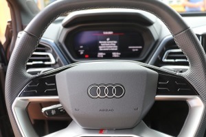 Latvijā tiek prezentēts «Audi» tautas klases jaunais spēkrats «Audi Q4 e-tron» 7