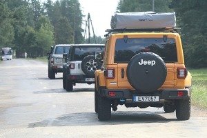 Travelnews.lv kopā ar autodīleri «Autobrava» Latvijas bezceļos izdzen jaunos «Jeep» spēkratus 15