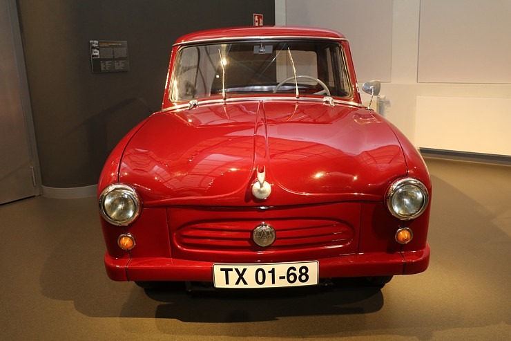 Saksijas pilsētā Cvikavā dzima «Audi», bet DDR laikā turpat tika ražots «Trabant» 305921