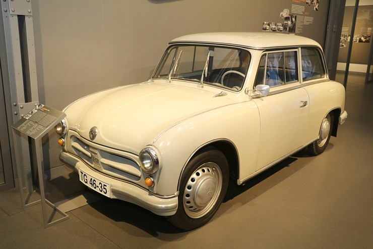 Saksijas pilsētā Cvikavā dzima «Audi», bet DDR laikā turpat tika ražots «Trabant» 305923