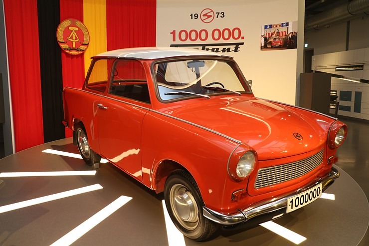 Saksijas pilsētā Cvikavā dzima «Audi», bet DDR laikā turpat tika ražots «Trabant» 305928