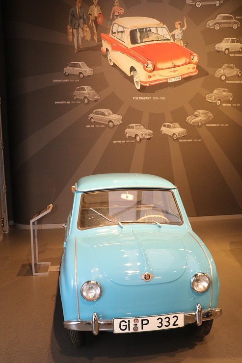 Saksijas pilsētā Cvikavā dzima «Audi», bet DDR laikā turpat tika ražots «Trabant» 305935