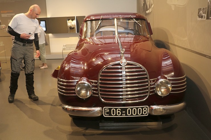 Saksijas pilsētā Cvikavā dzima «Audi», bet DDR laikā turpat tika ražots «Trabant» 305909