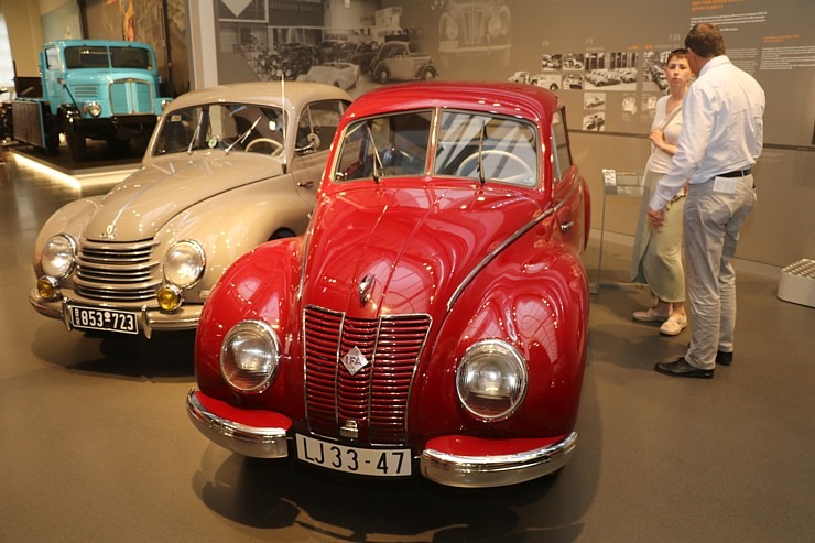 Saksijas pilsētā Cvikavā dzima «Audi», bet DDR laikā turpat tika ražots «Trabant» 305910