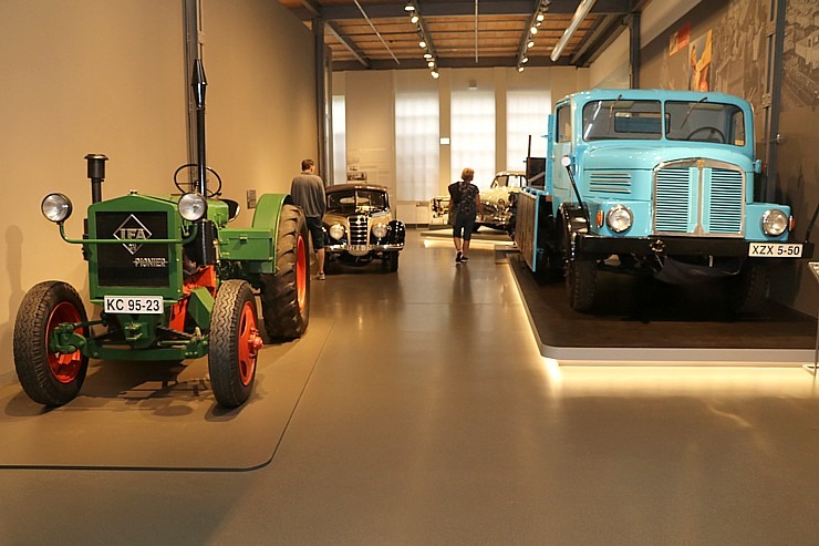 Saksijas pilsētā Cvikavā dzima «Audi», bet DDR laikā turpat tika ražots «Trabant» 305911