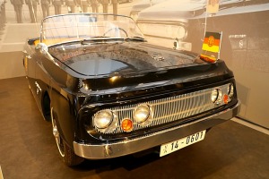 Cvikavas «Audi» un «Trabant» muzejā «August Horch Museum Zwickau» var arī apprecēties 14
