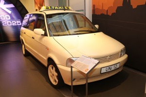 Cvikavas «Audi» un «Trabant» muzejā «August Horch Museum Zwickau» var arī apprecēties 29