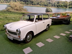 Cvikavas «Audi» un «Trabant» muzejā «August Horch Museum Zwickau» var arī apprecēties 6