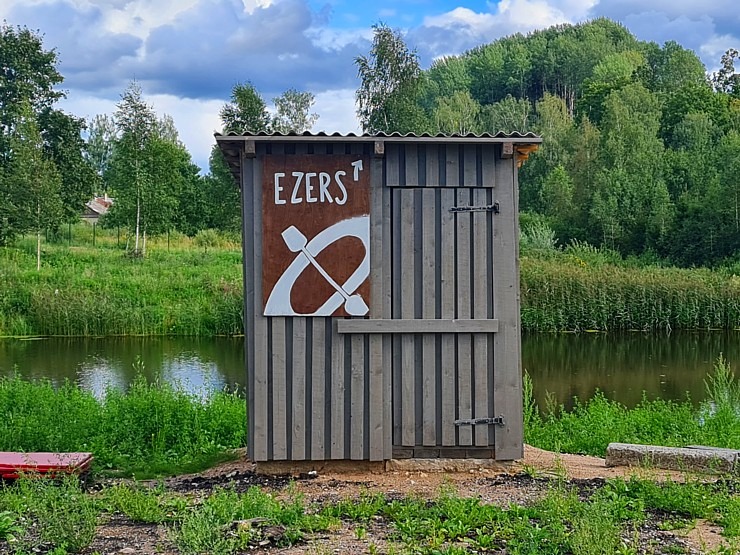 Ar elektrisko «Porsche Taycan Cross Turismo» apciemojam «Glamp Camp Ērgļi» un pop-up restorānu «Ērgļu stacija» Ar elektrisko «Porsche Taycan Cross Turismo» apciemojam «Glamp Camp Ērgļi» un pop-up restorānu «Ērgļu stacija» 306127
