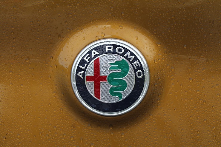 Travelnews.lv Biķernieku trasē joņo ar 510 zirgspēku «Alfa Romeo Stelvio Quadrifoglio» no «Autobrava» 306597