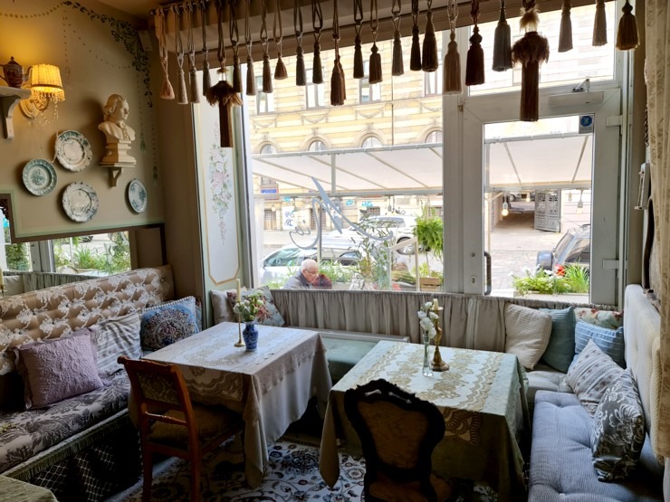 Travelnews.lv izbauda Rīgas restorāna «Café Mio» viesmīlību un romantisko interjeru 306743