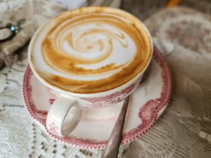 Travelnews.lv izbauda Rīgas restorāna «Café Mio» viesmīlību un romantisko interjeru 8