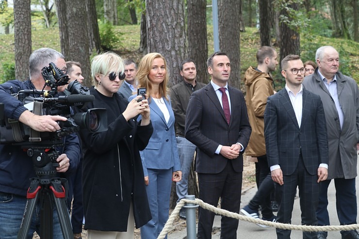 Rīgas Nacionālais zooloģiskais dārzs krusta mazos lauvēnus - «Varis» un «Teika» 307103