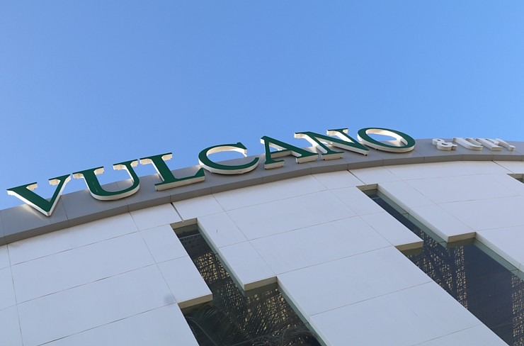 Tenerifes luksus viesnīcas «Hotel Vulcano» viesi izbauda mākslinieku priekšnesumus 308958