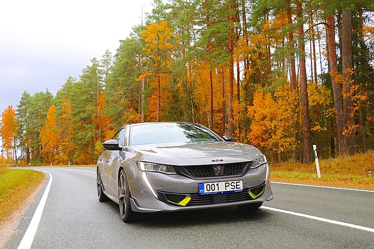 Travelnews.lv sadarbībā ar «Amserv Krasta» apceļo Latgali ar jaudīgo «508 Peugeot Sport Engineered» 309307