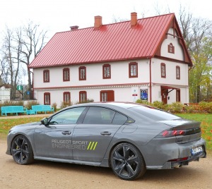 Travelnews.lv sadarbībā ar «Amserv Krasta» apceļo Latgali ar jaudīgo «508 Peugeot Sport Engineered» 24
