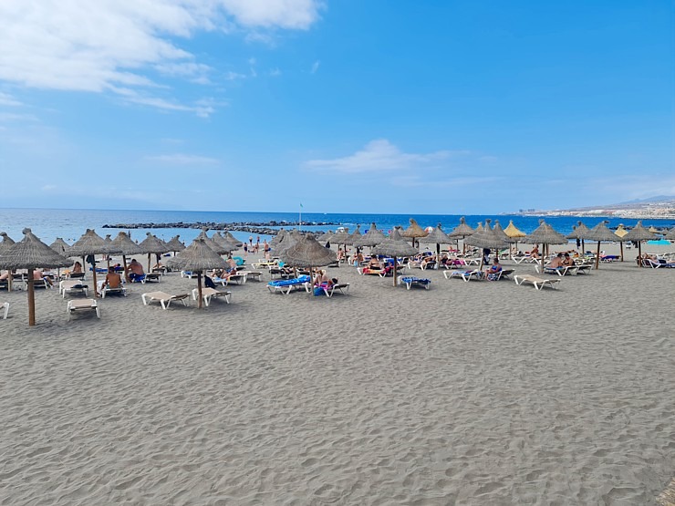Travelnews.lv iepazīst Tenerifes kūrorta Adeje pludmali un promenādi 309538