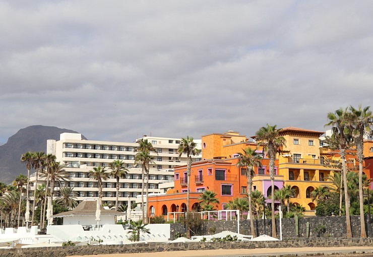 Travelnews.lv iepazīst Tenerifes kūrorta Adeje pludmali un promenādi 309542