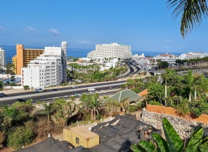 Travelnews.lv iepazīst Tenerifes kūrorta Adeje pludmali un promenādi 41