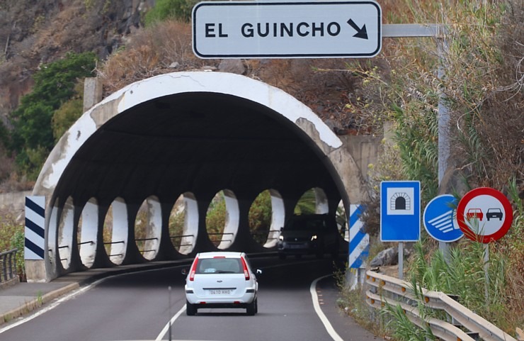 Travelnews.lv ar ekskursiju autobusu apbrauc apkārt Tenerifes salai un izbauda ceļu infrastruktūru 309615