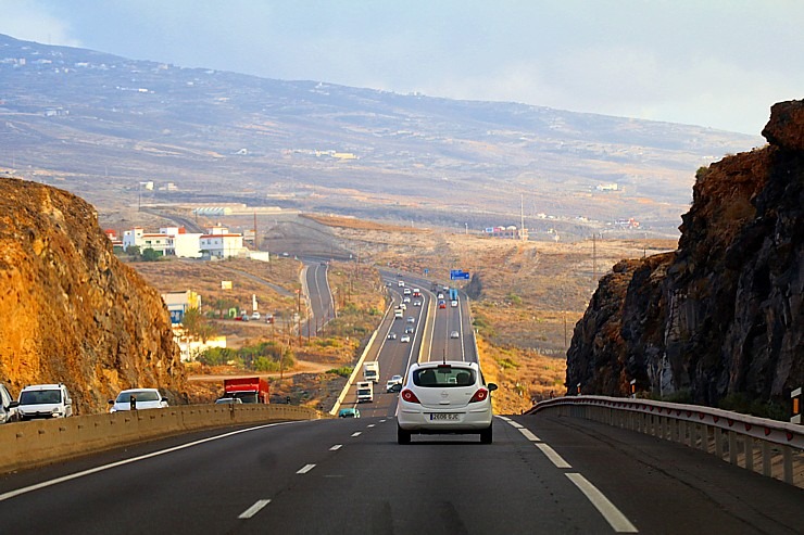 Travelnews.lv ar ekskursiju autobusu apbrauc apkārt Tenerifes salai un izbauda ceļu infrastruktūru 309621