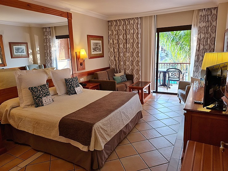 Travelnews.lv iepazīst un nakšņo Tenerifes viesnīcā «GF Hotel Grand Costa Adeje» 309696