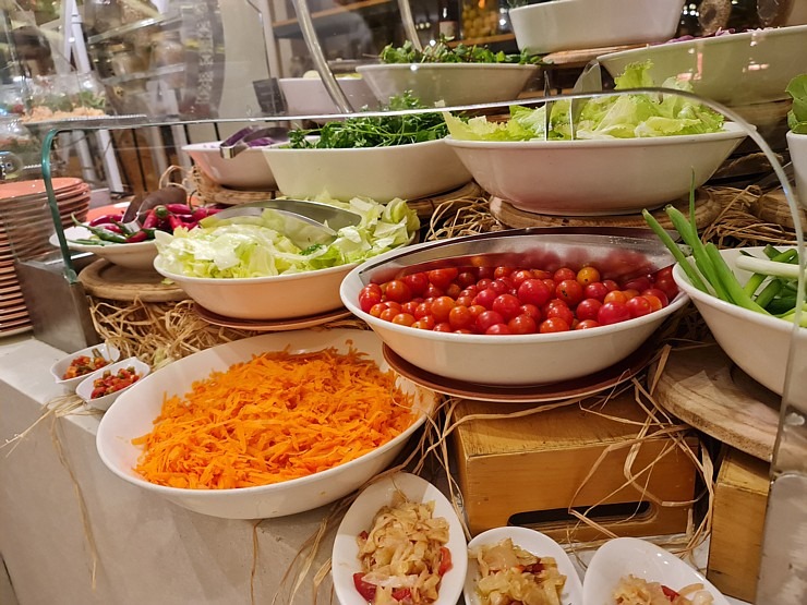 Viesnīcas «Rixos Sharm El Sheikh Adult Friendly» ēdienkartē ir gandrīz 500 ēdieni - maize, siltie... 310248