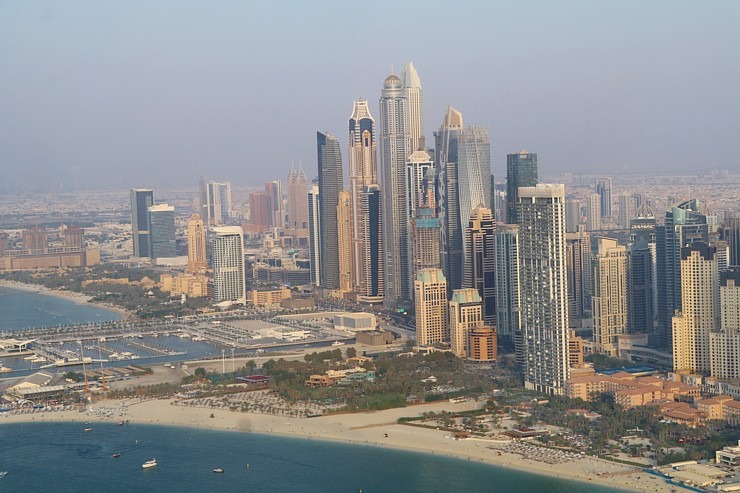 Travelnews.lv 38 minūtes izbauda pasaulē augstākā panorāmas rata «Ain Dubai» braucienu 311490