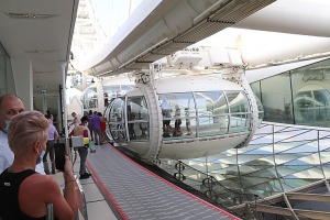 Travelnews.lv 38 minūtes izbauda pasaulē augstākā panorāmas rata «Ain Dubai» braucienu 4