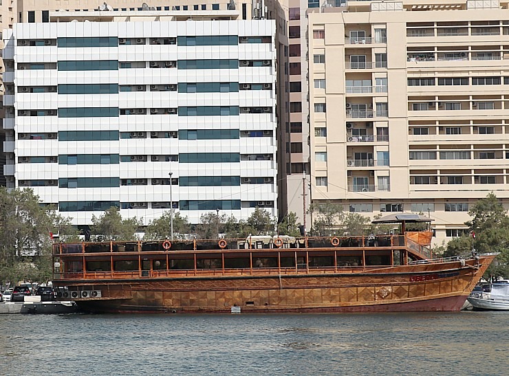 Travelnews.lv Dubaijas vecpilsētā pārvietojas ar savdabīgu ūdens taksometru 311745