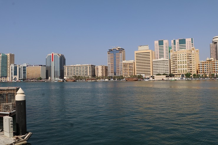 Travelnews.lv Dubaijas vecpilsētā pārvietojas ar savdabīgu ūdens taksometru 311753