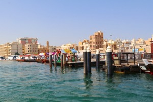 Travelnews.lv Dubaijas vecpilsētā pārvietojas ar savdabīgu ūdens taksometru 2