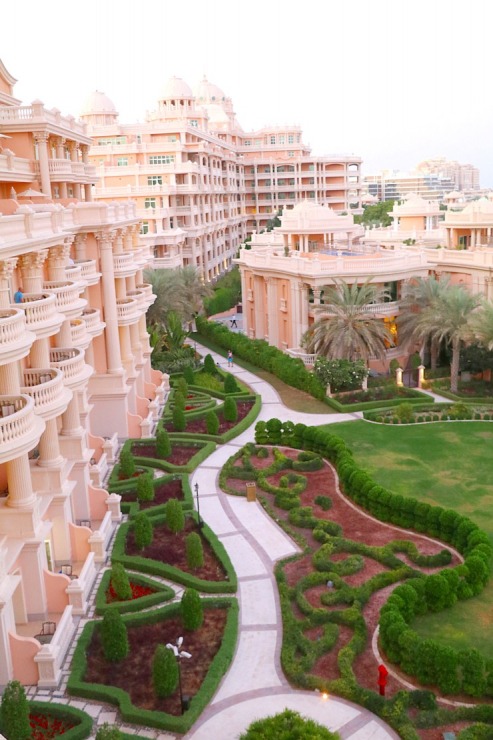 Travelnews.lv iepazīst Dubaijas luksus viesnīcas «Raffles The Palm Dubai» šeihu un prezidentu numuru 312134