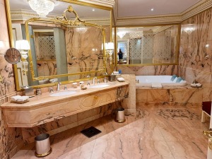 Travelnews.lv iepazīst Dubaijas luksus viesnīcas «Raffles The Palm Dubai» šeihu un prezidentu numuru 9