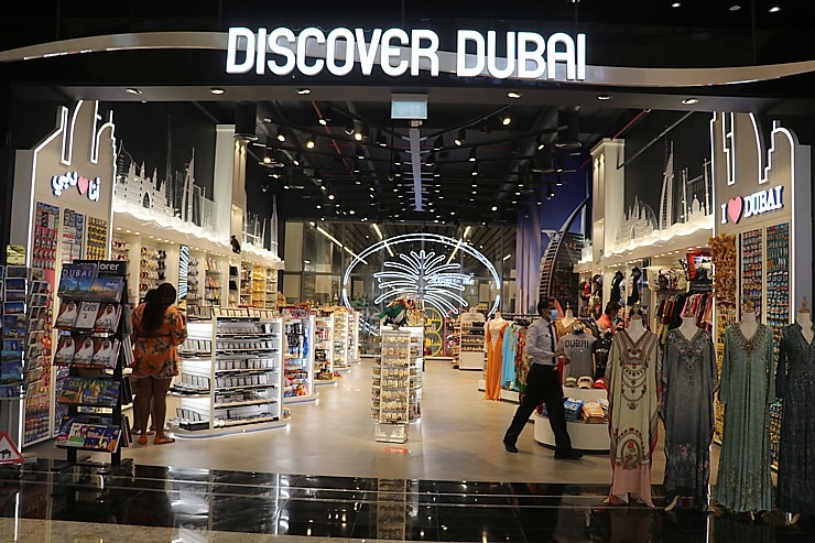 Travelnews.lv Dubaijas lielveikalos konstatē, ka daudzu zīmolu cenas ir augstākas nekā Latvijā 312163