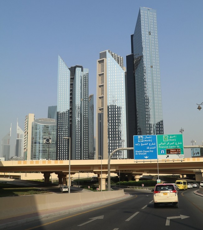 Dubaijas debesskrāpji un modernā arhitektūra pārsteidz tūristus 312252