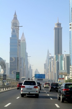 Dubaijas debesskrāpji un modernā arhitektūra pārsteidz tūristus 6