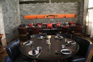 Iepazīstam Dubaijas luksus viesnīcas «Raffles The Palm Dubai» terases restorānu 33