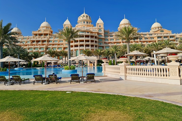 Travelnews.lv izbauda Dubaijas luksus viesnīcas «Raffles The Palm Dubai» infrastruktūru 312467