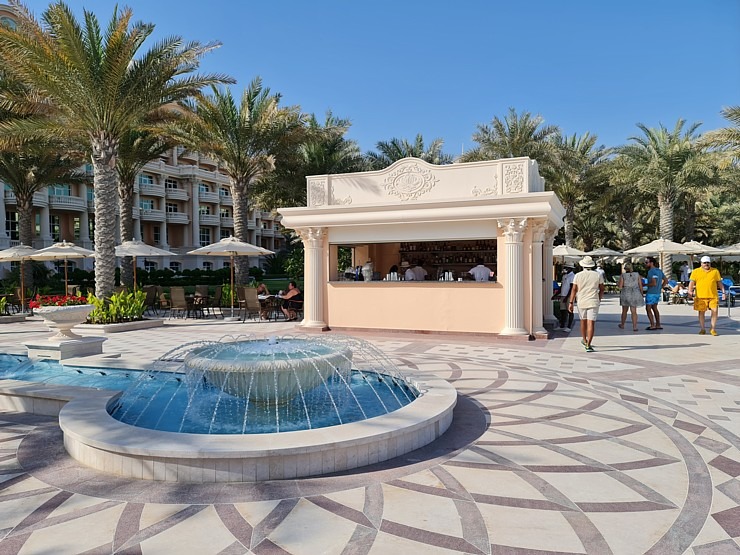 Travelnews.lv izbauda Dubaijas luksus viesnīcas «Raffles The Palm Dubai» infrastruktūru 312473