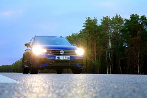 Travelnews.lv ar jaudīgu «VW Tiguan R» apceļo Kurzemi gar Rīgas jūras līci 27