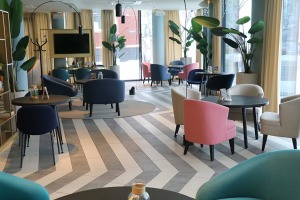 «Renault» un «Dacia» prezentē rezultātus un jaunumus Rīgas viesnīcā «Wellton Riverside SPA Hotel» 3