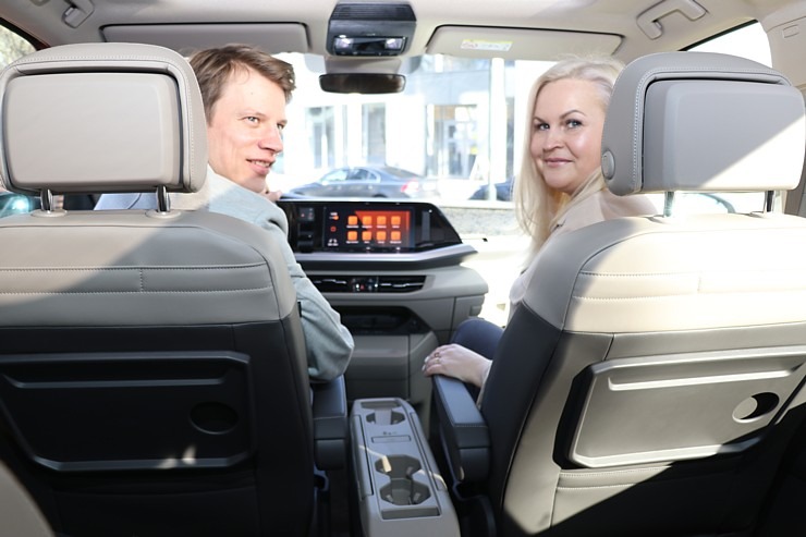 Travelnews.lv ar jauno multifunkcionālo automobili «Volkswagen Multivan» dodas uz Jūrmalu 314251
