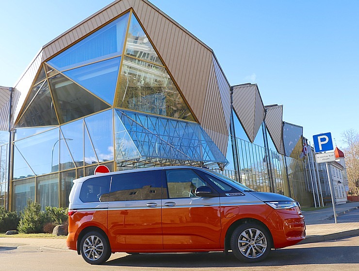 Travelnews.lv ar jauno multifunkcionālo automobili «Volkswagen Multivan» dodas uz Jūrmalu 314256