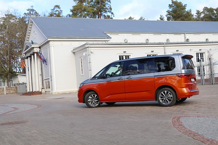 Travelnews.lv ar jauno multifunkcionālo automobili «Volkswagen Multivan» dodas uz Jūrmalu 314265