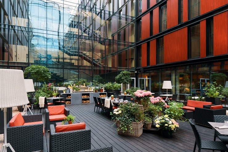 Rīgas viesnīcas «Radisson Blu Elizabete Hotel» restorāns «CUT» ir atvērts un gaida ciemiņus 314430