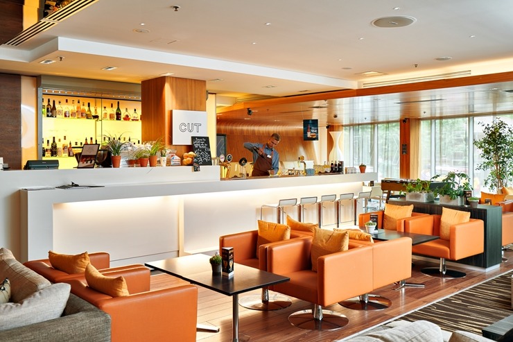 Rīgas viesnīcas «Radisson Blu Elizabete Hotel» restorāns «CUT» ir atvērts un gaida ciemiņus 314421