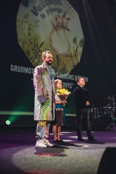 Latgaliešu kultūras gada balva «Boņuks 2021» tiek pasniegta Latgales vēstniecībā «GORS». Foto: Dagnija Bernāne 21